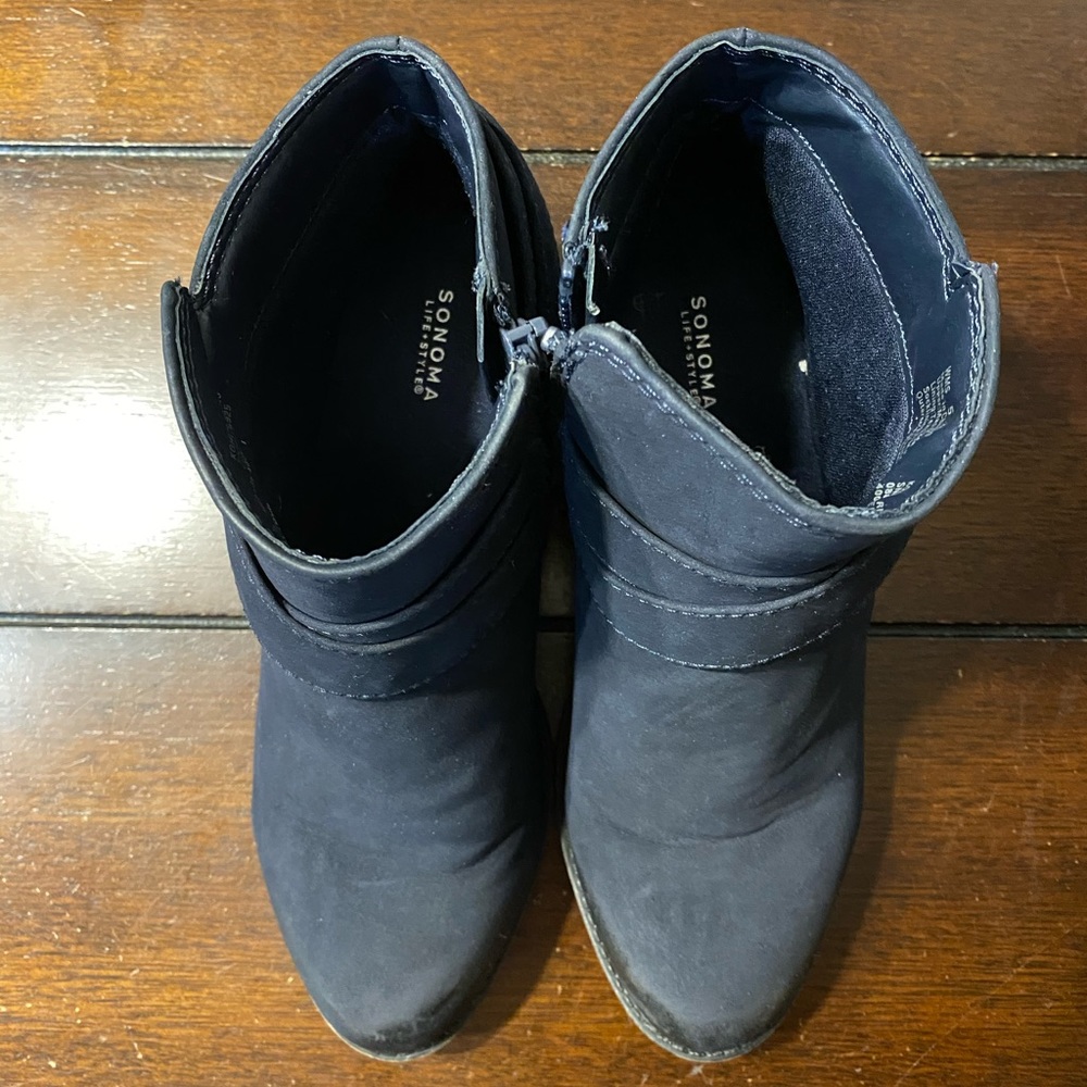 Sonoma navy ankle boots size 5